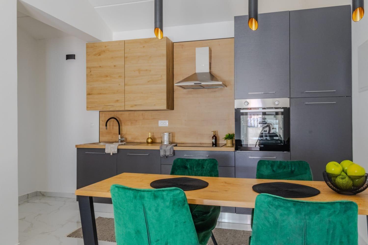 Stylish House Aurora Pula