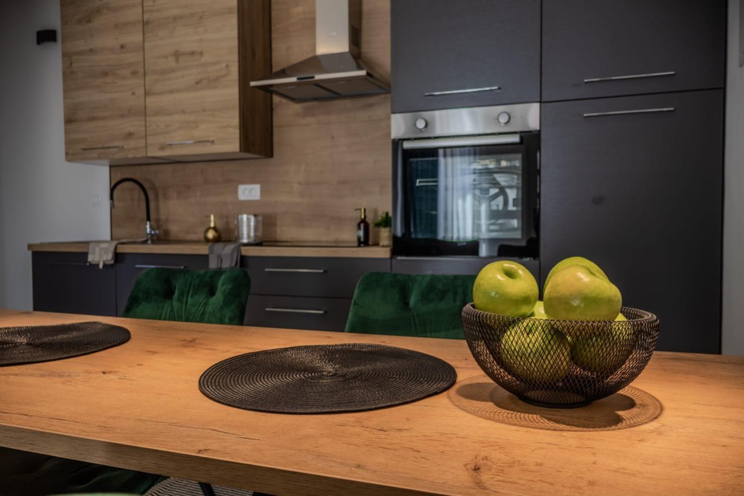 Stylish House Aurora Apartment *